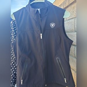 Ariat vest